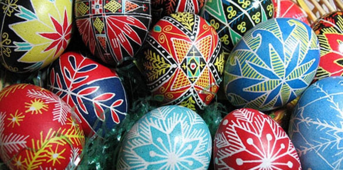 Mi volt előbb: a nyúl vagy a tojás? Húsvéti szokások és eredetük