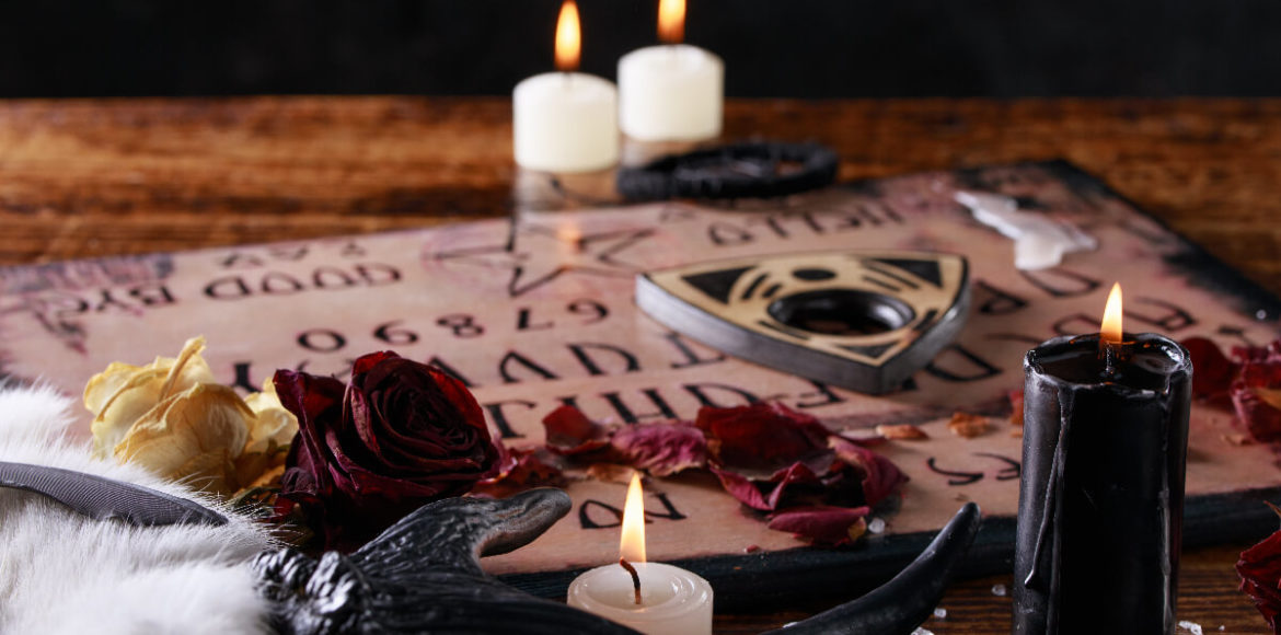 Igaz történet: Rebeka és a szeánsz